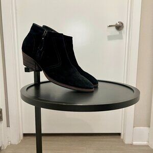AquaTalla by Marvin K - Suede "Finn" Double Zip Bootie Size 7.5 - Black